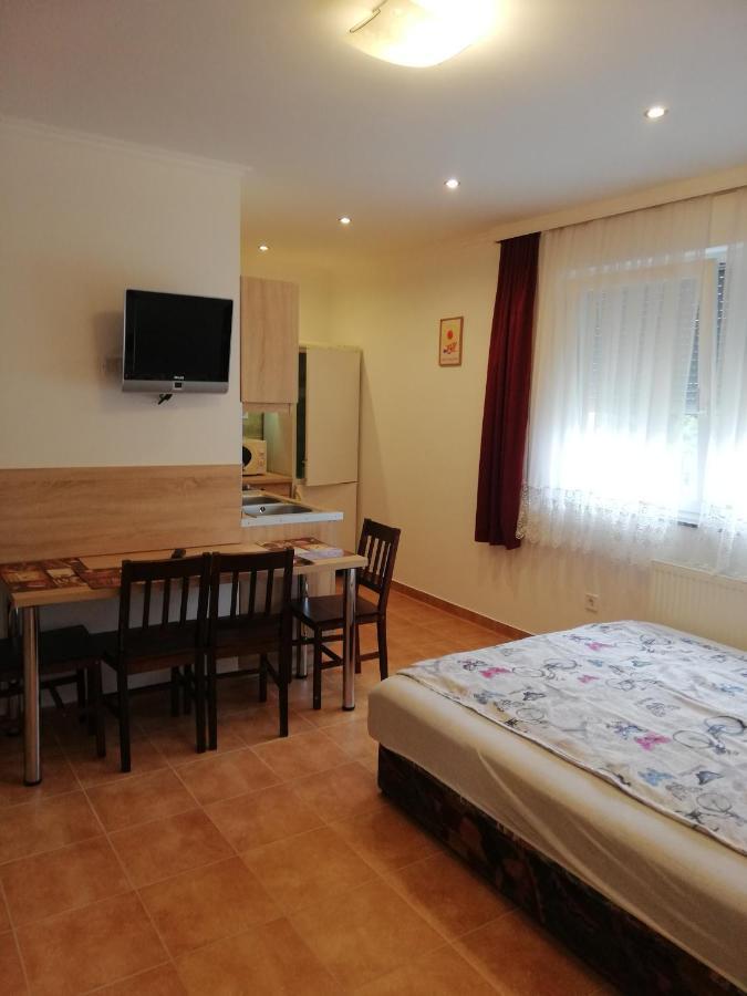 Zoe Apartman Siófok Eksteriør billede